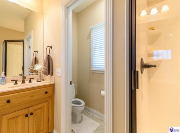 St Andrews Drive, Vine Grove, Kentucky 40175, ,4 BathroomsBathrooms,For Sale,St Andrews Drive,HK24004533