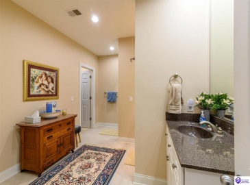 St Andrews Drive, Vine Grove, Kentucky 40175, ,4 BathroomsBathrooms,For Sale,St Andrews Drive,HK24004533