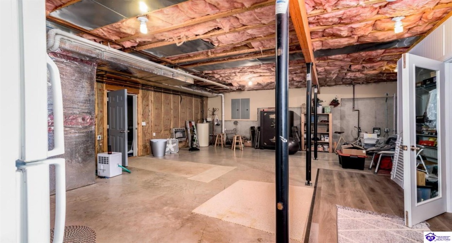 St Andrews Drive, Vine Grove, Kentucky 40175, ,4 BathroomsBathrooms,For Sale,St Andrews Drive,HK24004533