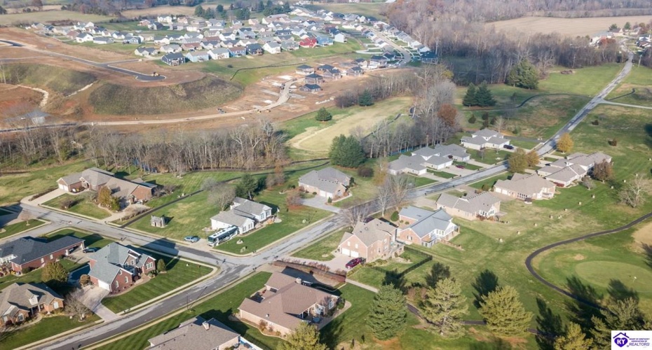 St Andrews Drive, Vine Grove, Kentucky 40175, ,4 BathroomsBathrooms,For Sale,St Andrews Drive,HK24004533