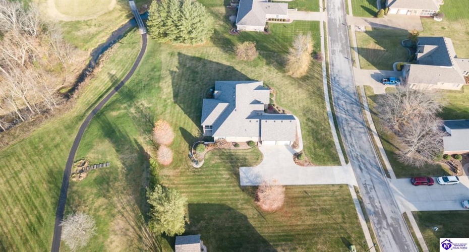 St Andrews Drive, Vine Grove, Kentucky 40175, ,4 BathroomsBathrooms,For Sale,St Andrews Drive,HK24004533