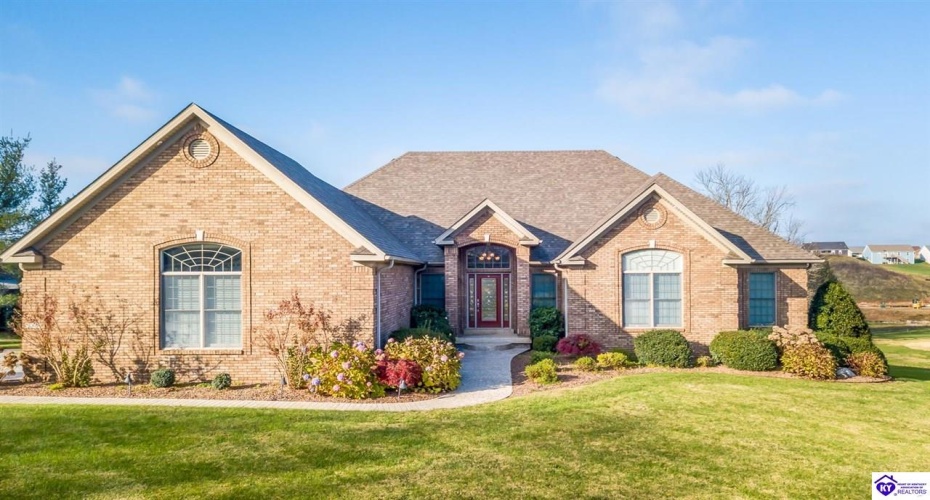 St Andrews Drive, Vine Grove, Kentucky 40175, ,4 BathroomsBathrooms,For Sale,St Andrews Drive,HK24004533