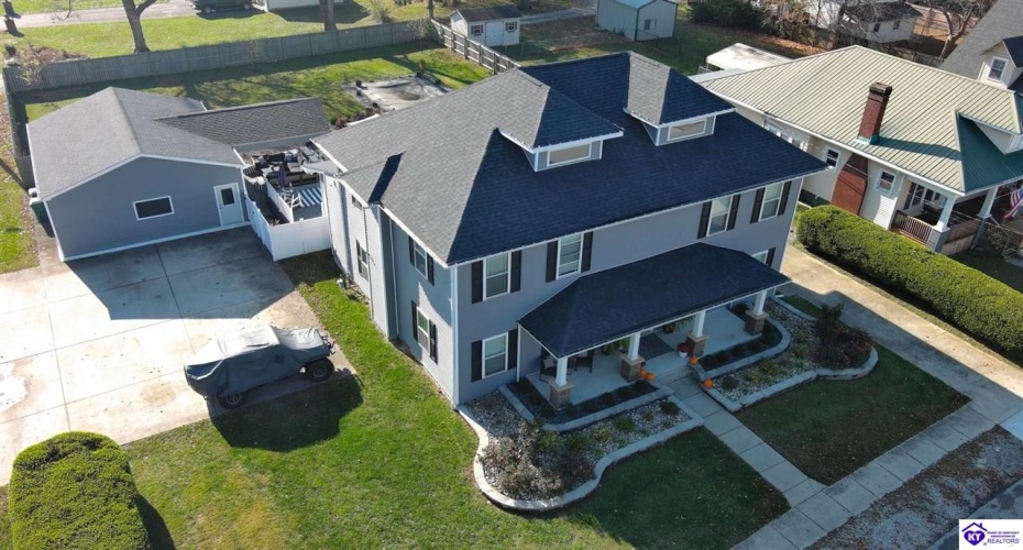 Park Avenue, Elizabethtown, Kentucky 42701, ,4 BathroomsBathrooms,For Sale,Park Avenue,HK24004534