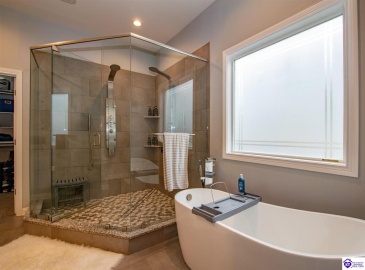 Park Avenue, Elizabethtown, Kentucky 42701, ,4 BathroomsBathrooms,For Sale,Park Avenue,HK24004534