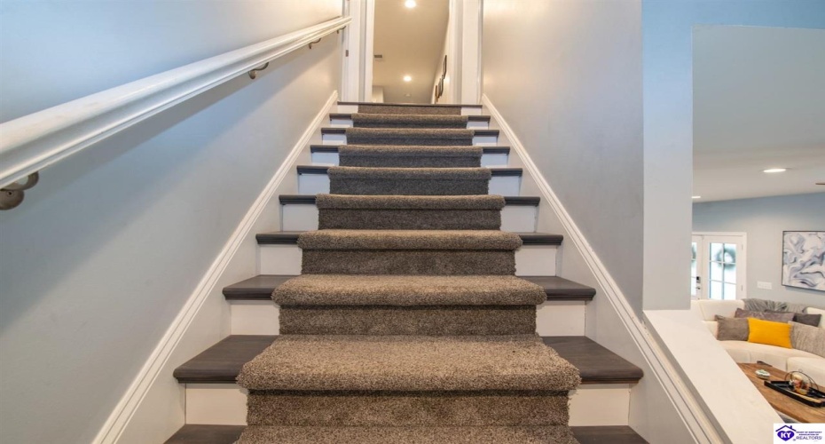 Park Avenue, Elizabethtown, Kentucky 42701, ,4 BathroomsBathrooms,For Sale,Park Avenue,HK24004534