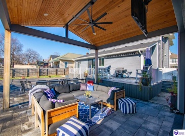 Park Avenue, Elizabethtown, Kentucky 42701, ,4 BathroomsBathrooms,For Sale,Park Avenue,HK24004534