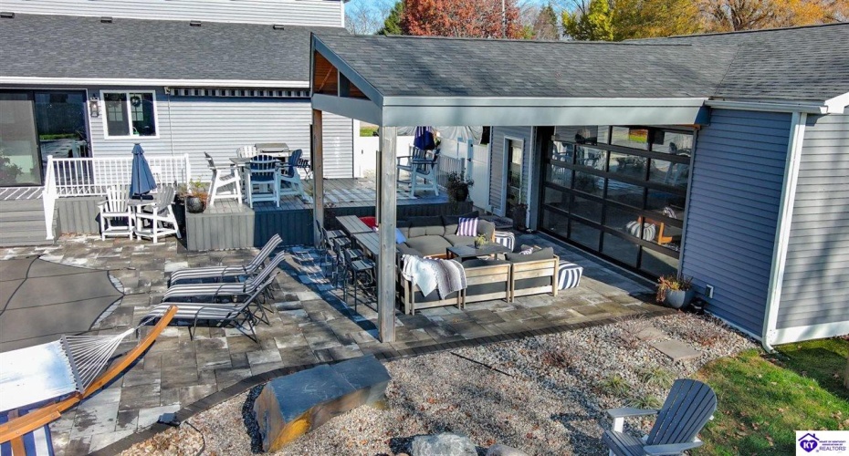 Park Avenue, Elizabethtown, Kentucky 42701, ,4 BathroomsBathrooms,For Sale,Park Avenue,HK24004534