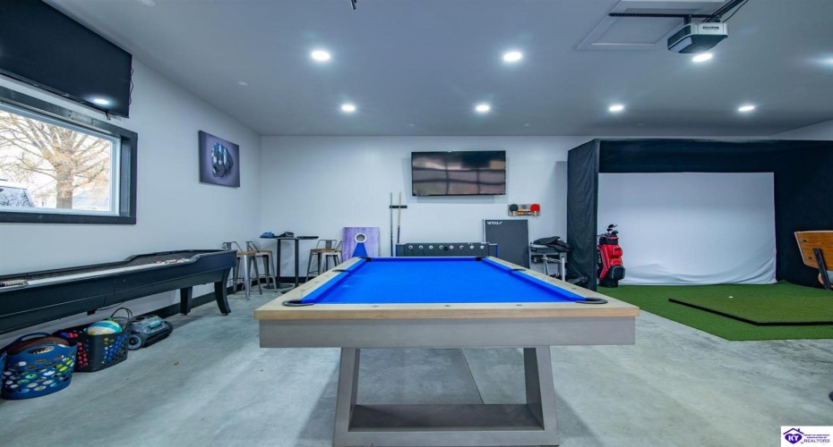 Park Avenue, Elizabethtown, Kentucky 42701, ,4 BathroomsBathrooms,For Sale,Park Avenue,HK24004534