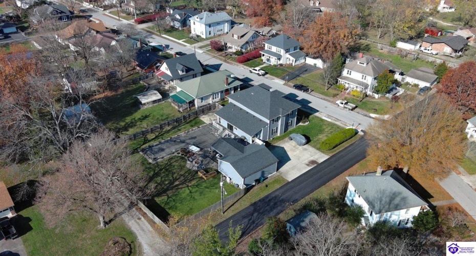 Park Avenue, Elizabethtown, Kentucky 42701, ,4 BathroomsBathrooms,For Sale,Park Avenue,HK24004534