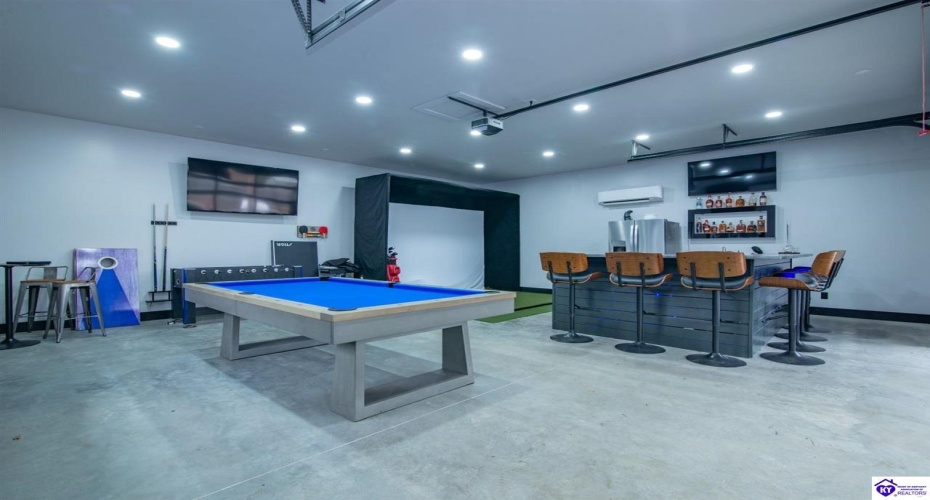 Park Avenue, Elizabethtown, Kentucky 42701, ,4 BathroomsBathrooms,For Sale,Park Avenue,HK24004534