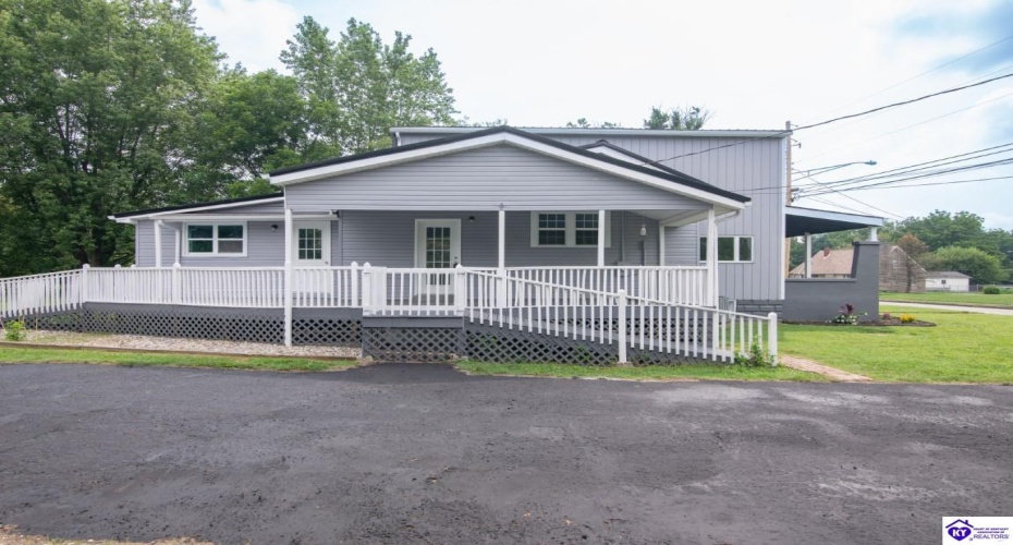 Main Street, Cecilia, Kentucky 42724, ,3 BathroomsBathrooms,For Sale,Main Street,HK24002760