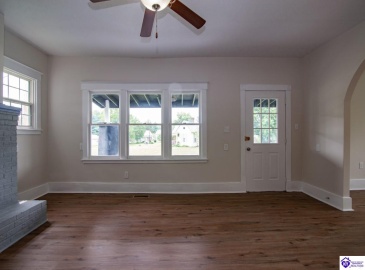 Main Street, Cecilia, Kentucky 42724, ,3 BathroomsBathrooms,For Sale,Main Street,HK24002760