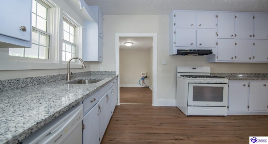 Main Street, Cecilia, Kentucky 42724, ,3 BathroomsBathrooms,For Sale,Main Street,HK24002760