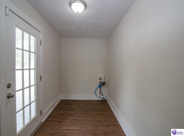 Main Street, Cecilia, Kentucky 42724, ,3 BathroomsBathrooms,For Sale,Main Street,HK24002760