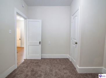 Main Street, Cecilia, Kentucky 42724, ,3 BathroomsBathrooms,For Sale,Main Street,HK24002760