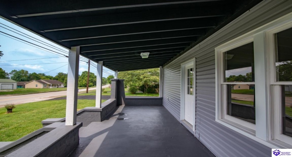 Main Street, Cecilia, Kentucky 42724, ,3 BathroomsBathrooms,For Sale,Main Street,HK24002760