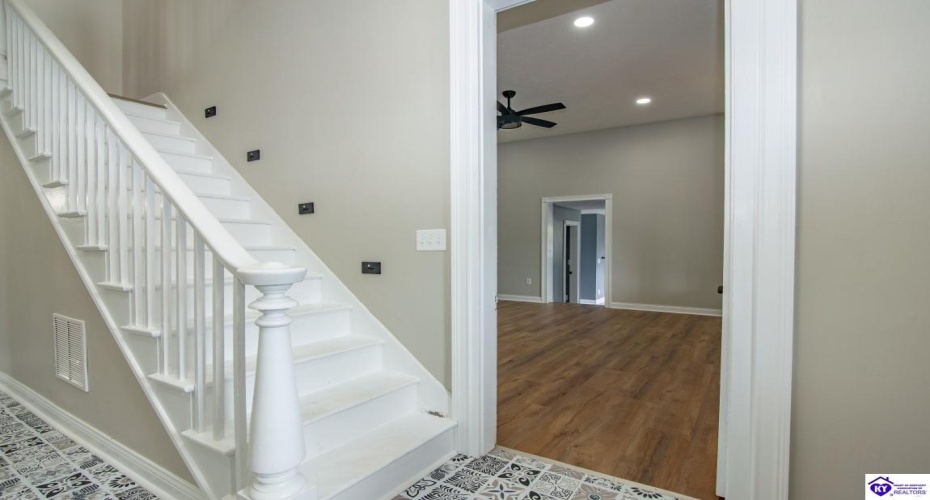 Main Street, Brandenburg, Kentucky 40108, ,6 BathroomsBathrooms,For Sale,Main Street,HK24004535