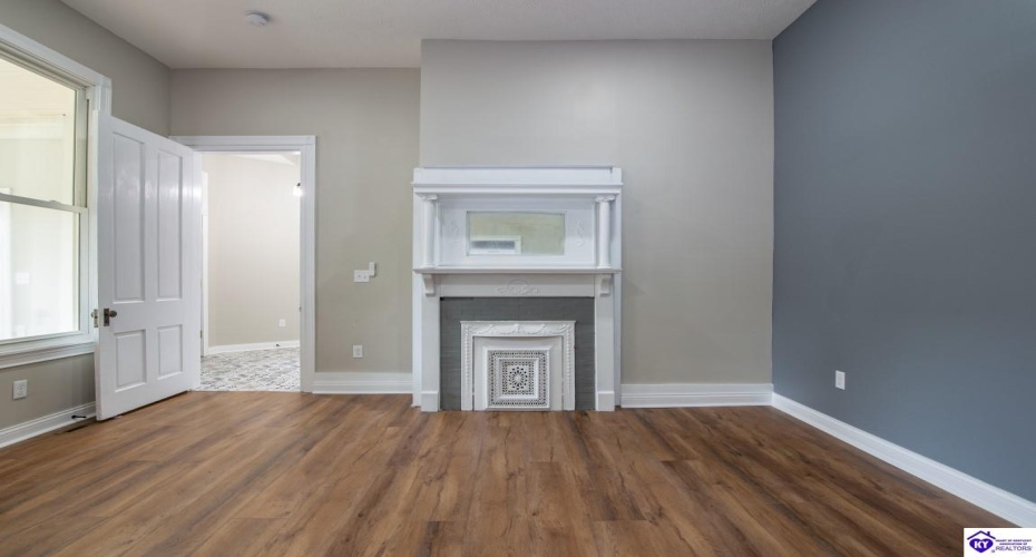 Main Street, Brandenburg, Kentucky 40108, ,6 BathroomsBathrooms,For Sale,Main Street,HK24004535