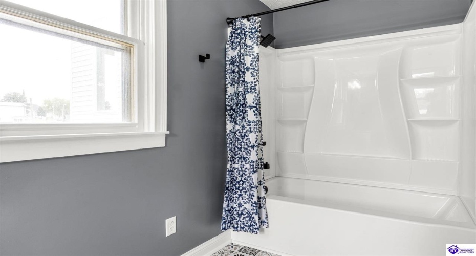 Main Street, Brandenburg, Kentucky 40108, ,6 BathroomsBathrooms,For Sale,Main Street,HK24004535