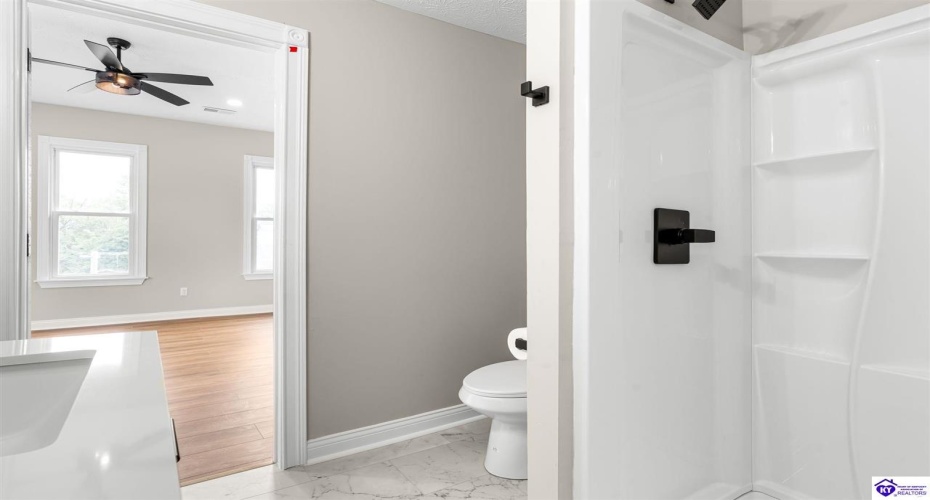 Main Street, Brandenburg, Kentucky 40108, ,6 BathroomsBathrooms,For Sale,Main Street,HK24004535