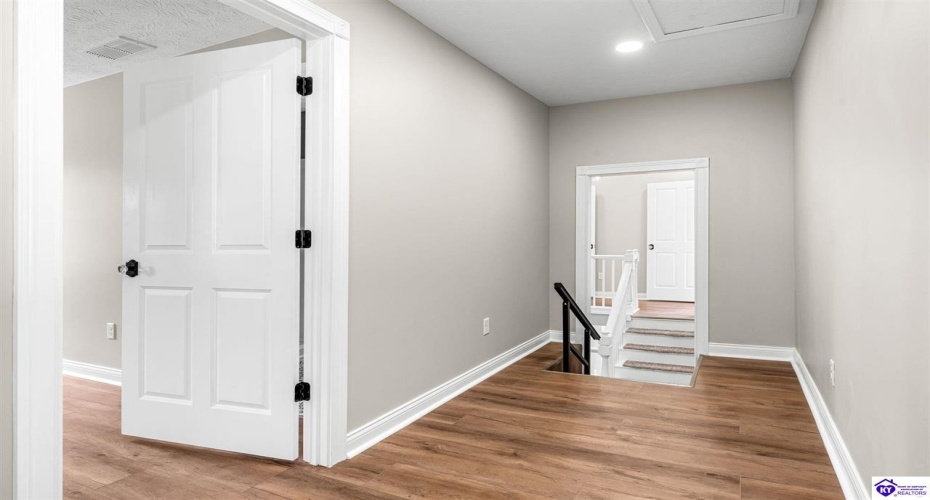 Main Street, Brandenburg, Kentucky 40108, ,6 BathroomsBathrooms,For Sale,Main Street,HK24004535