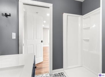 Main Street, Brandenburg, Kentucky 40108, ,6 BathroomsBathrooms,For Sale,Main Street,HK24004535