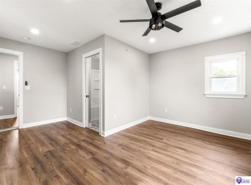 Main Street, Brandenburg, Kentucky 40108, ,6 BathroomsBathrooms,For Sale,Main Street,HK24004535