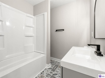 Main Street, Brandenburg, Kentucky 40108, ,6 BathroomsBathrooms,For Sale,Main Street,HK24004535