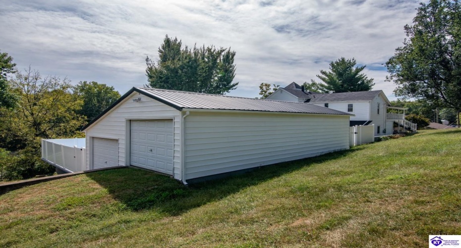 Main Street, Brandenburg, Kentucky 40108, ,6 BathroomsBathrooms,For Sale,Main Street,HK24004535