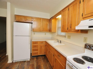 Glenwood Drive, Radcliff, Kentucky 40160, ,2 BathroomsBathrooms,For Sale,Glenwood Drive,HK24004536