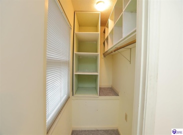 Glenwood Drive, Radcliff, Kentucky 40160, ,2 BathroomsBathrooms,For Sale,Glenwood Drive,HK24004536