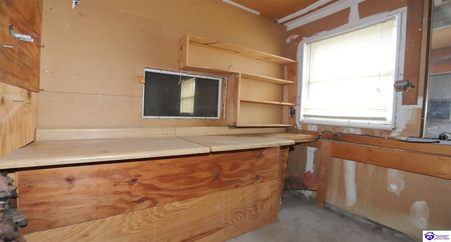 Glenwood Drive, Radcliff, Kentucky 40160, ,2 BathroomsBathrooms,For Sale,Glenwood Drive,HK24004536