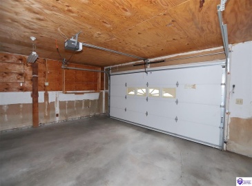 Glenwood Drive, Radcliff, Kentucky 40160, ,2 BathroomsBathrooms,For Sale,Glenwood Drive,HK24004536