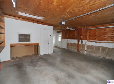 Glenwood Drive, Radcliff, Kentucky 40160, ,2 BathroomsBathrooms,For Sale,Glenwood Drive,HK24004536