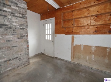 Glenwood Drive, Radcliff, Kentucky 40160, ,2 BathroomsBathrooms,For Sale,Glenwood Drive,HK24004536