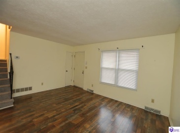 Glenwood Drive, Radcliff, Kentucky 40160, ,2 BathroomsBathrooms,For Sale,Glenwood Drive,HK24004536