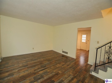 Glenwood Drive, Radcliff, Kentucky 40160, ,2 BathroomsBathrooms,For Sale,Glenwood Drive,HK24004536