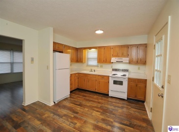 Glenwood Drive, Radcliff, Kentucky 40160, ,2 BathroomsBathrooms,For Sale,Glenwood Drive,HK24004536