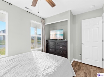 Boulders West Drive, Shepherdsville, Kentucky 42701, ,2 BathroomsBathrooms,For Sale,Boulders West Drive,HK24004537