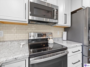 Boulders West Drive, Shepherdsville, Kentucky 42701, ,2 BathroomsBathrooms,For Sale,Boulders West Drive,HK24004537