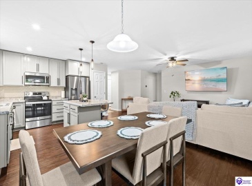 Boulders West Drive, Shepherdsville, Kentucky 42701, ,2 BathroomsBathrooms,For Sale,Boulders West Drive,HK24004537