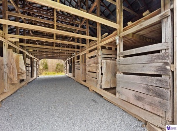 Elam Perkins Road, Greensburg, Kentucky 42743, ,2 BathroomsBathrooms,For Sale,Elam Perkins Road,HK24004538