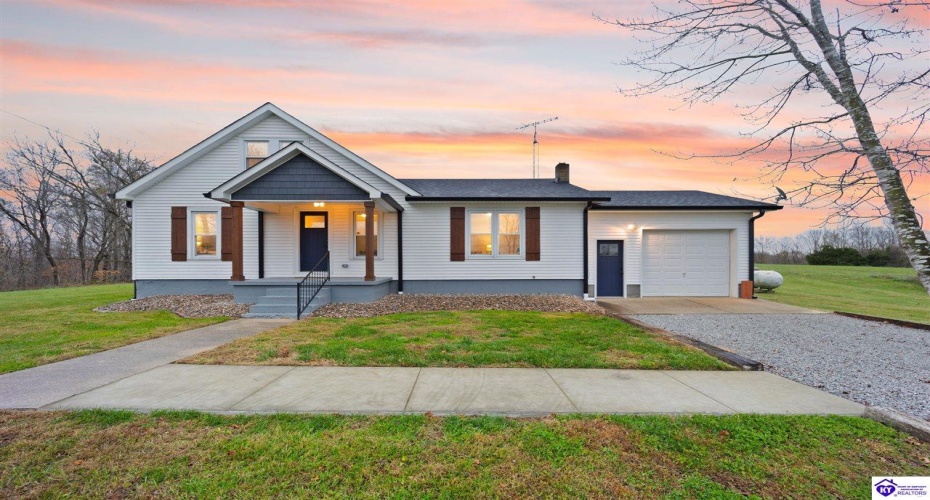 Elam Perkins Road, Greensburg, Kentucky 42743, ,2 BathroomsBathrooms,For Sale,Elam Perkins Road,HK24004538