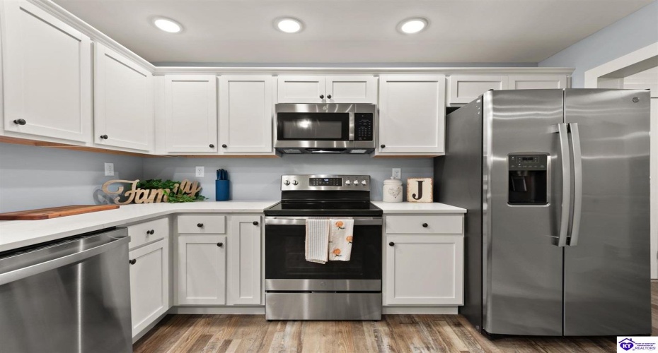 Elam Perkins Road, Greensburg, Kentucky 42743, ,2 BathroomsBathrooms,For Sale,Elam Perkins Road,HK24004538