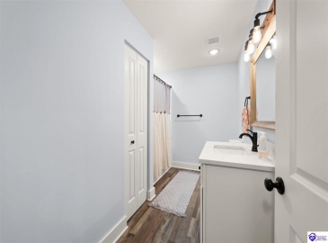 Elam Perkins Road, Greensburg, Kentucky 42743, ,2 BathroomsBathrooms,For Sale,Elam Perkins Road,HK24004538