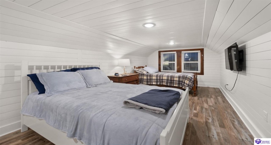 Elam Perkins Road, Greensburg, Kentucky 42743, ,2 BathroomsBathrooms,For Sale,Elam Perkins Road,HK24004538