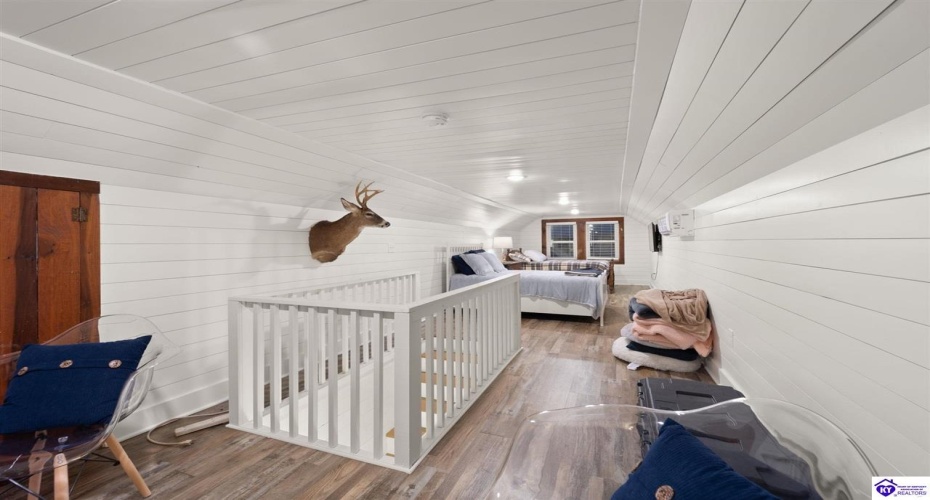 Elam Perkins Road, Greensburg, Kentucky 42743, ,2 BathroomsBathrooms,For Sale,Elam Perkins Road,HK24004538