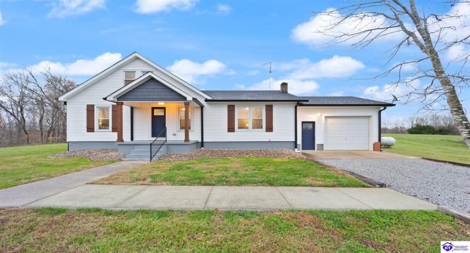 Elam Perkins Road, Greensburg, Kentucky 42743, ,2 BathroomsBathrooms,For Sale,Elam Perkins Road,HK24004538