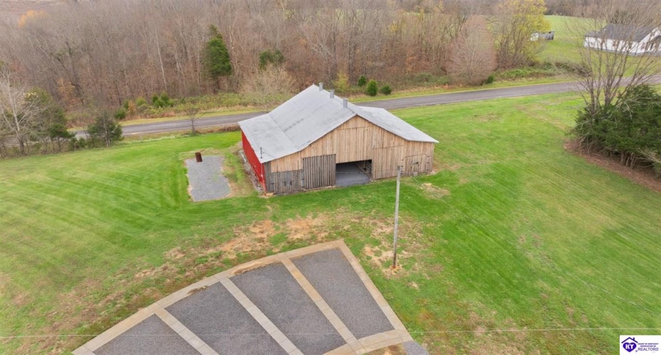 Elam Perkins Road, Greensburg, Kentucky 42743, ,2 BathroomsBathrooms,For Sale,Elam Perkins Road,HK24004538