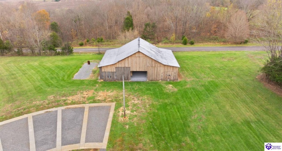 Elam Perkins Road, Greensburg, Kentucky 42743, ,2 BathroomsBathrooms,For Sale,Elam Perkins Road,HK24004538